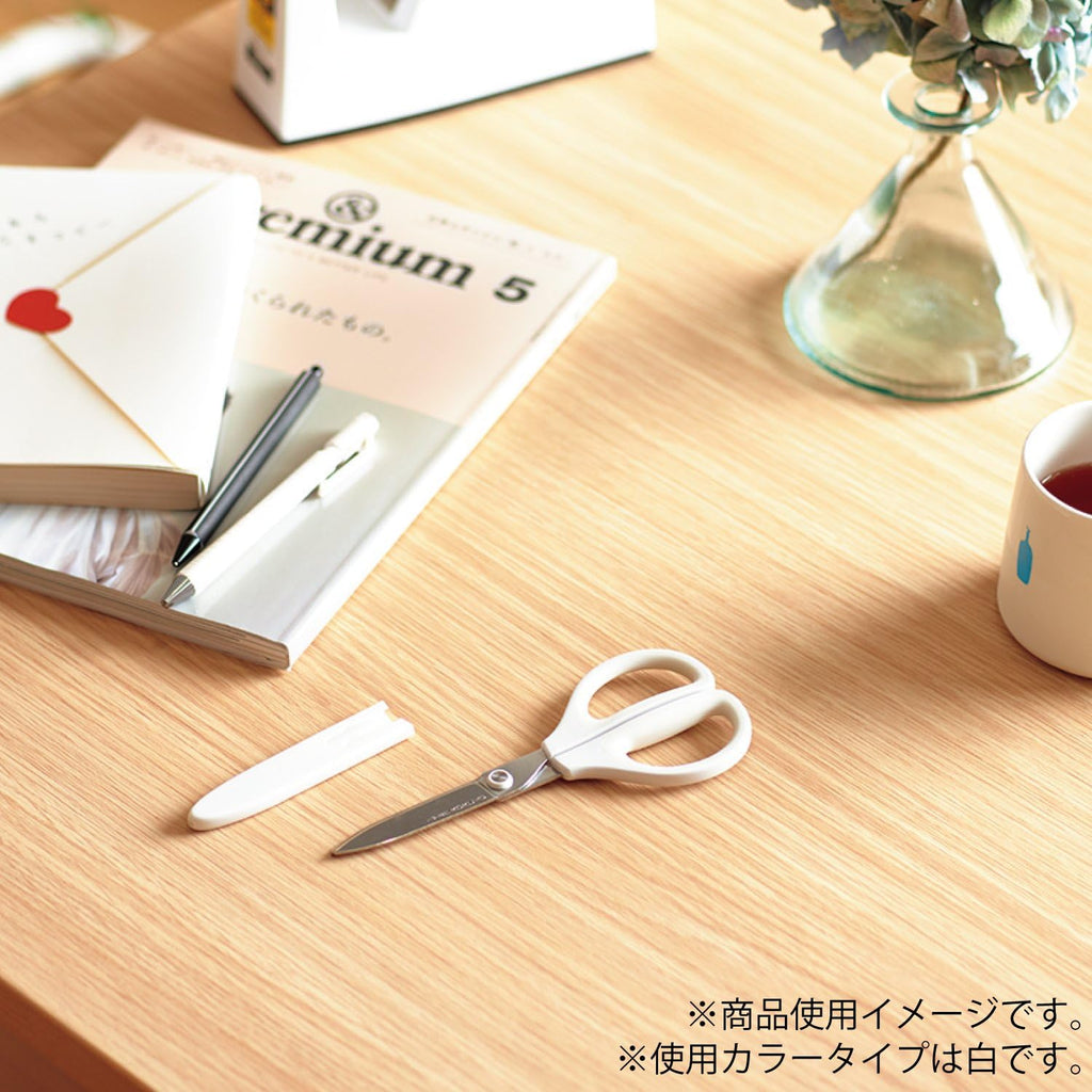 Kokuyo Saxa Glueless Scissors, Red, 3D Blade, Symmetrical Handle for Both Right-hand and Left-hand, with Safety Cap, Japan Import